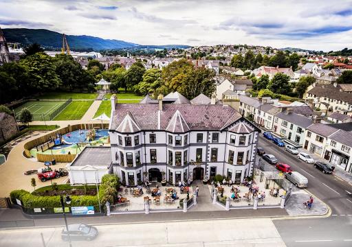 The Whistledown Hotel - Housity