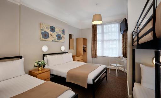 Lords Hotel - Housity