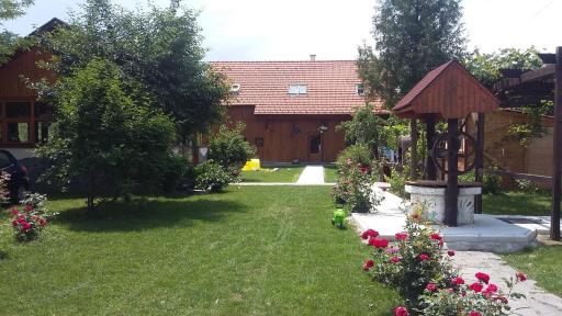 Albinuta Guesthouse - Housity