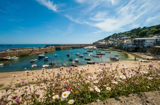 Honeysuckle Cottage by The Sea - Housity