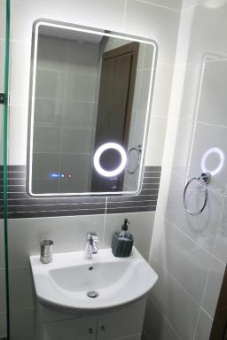 Super Central Luxury Apartments - Housity