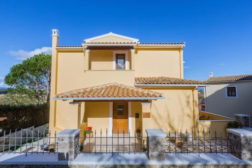 Louisa's Summer House - Housity