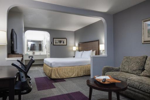 Atherton Park Inn and Suites - Housity