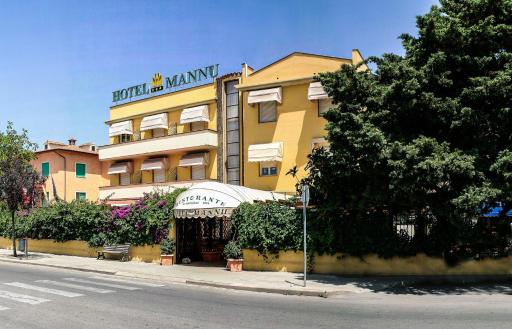 Mannu Hotel - Housity