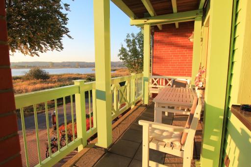 Kleines Apartment mit traumhaftem Seeblick, Ferienpark Seedorf Zeesenhaus Nr 4 - Housity