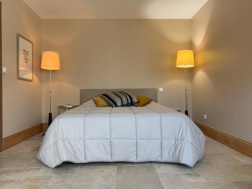 STUDIO EN VILLE ET CAMPAGNE - Housity