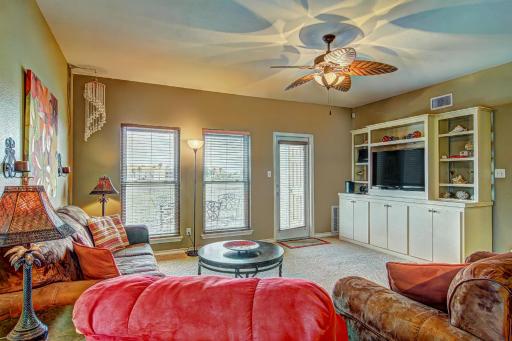Snow Condos - Housity