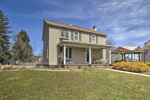 Harrisburg Home with Huge Yard, By Hersheypark! - Housity