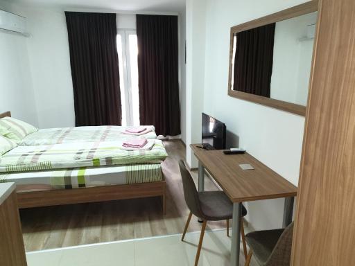 Anja - Chinar Tree Square - Housity