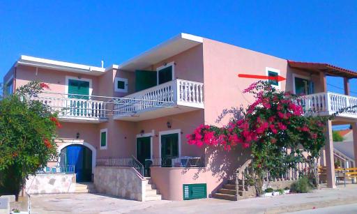 Manora Sucuraj one bedroom apartment - Housity