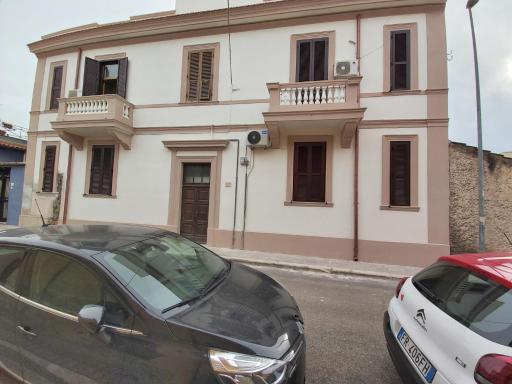 WHOLE HOLIDAY HOME APARTMENT FANTASTIC CIVITAVECCHIA da Pamino & Priscilla con due Camere letto! - Housity