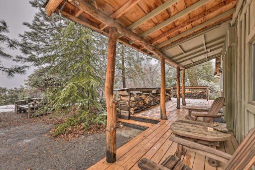 Creekside Cabin 8 Mi to Kings Canyon National Park - Housity