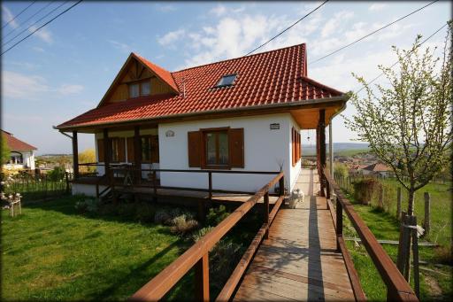 Kaláris Vendégház - Housity