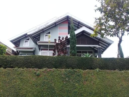 Villa green hill cipanas pacet puncak bogor - Housity