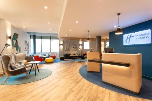 Holiday Inn Express Cheltenham Town Centre, an IHG Hotel - Housity