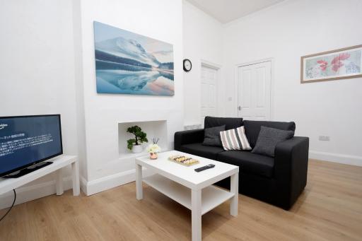 KIRKSTALL SERVICED APARTMENTS LEEDS - Housity