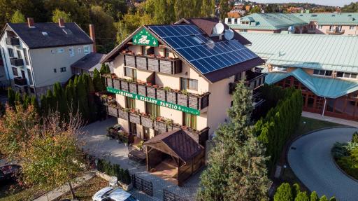 Három a Kislány Panzió - Housity