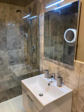 FASHION HOUSE ELVIRA 1 - Housity