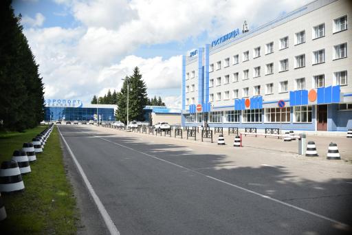 Hotel Aeroport - Housity