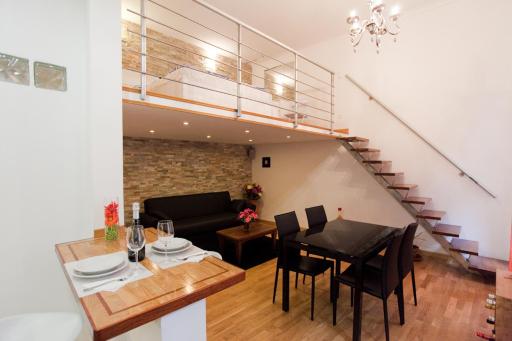 10 House - Housity