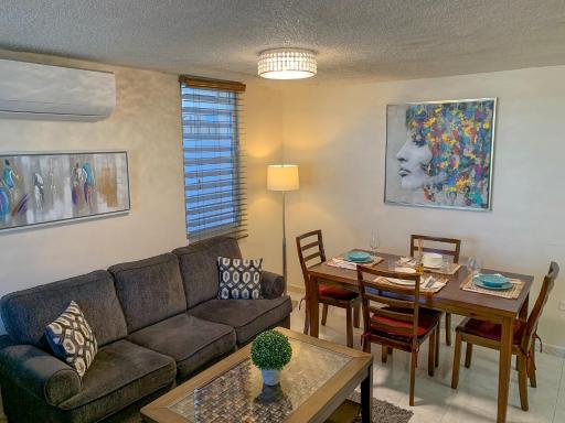 Oasis in the South of the Island with FREE parking and laundry - Housity