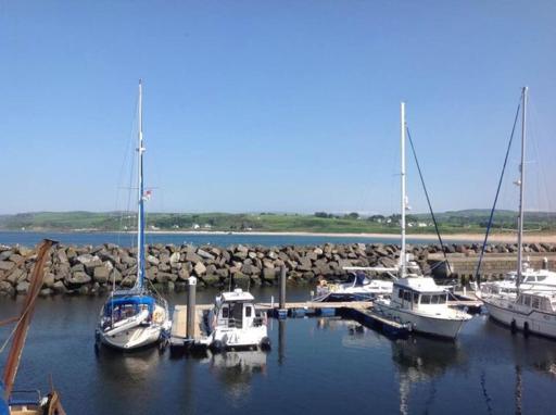 Strandview Ground Floor Beach Apartment - Housity