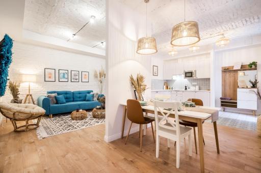 ROOMLI Boho Chic Apartments - Housity