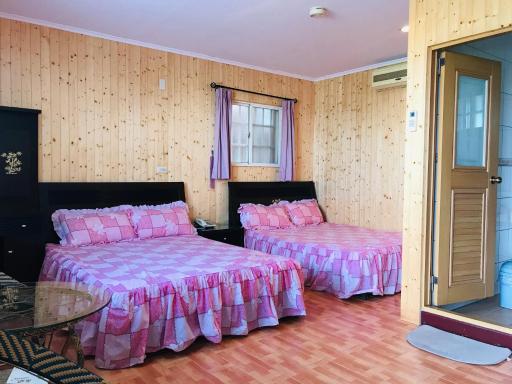 Huayi Homestay - Housity