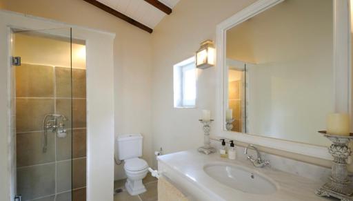 Anelina Paxos Residences (Elinas House) - Housity