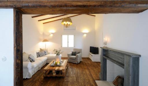 Anelina Paxos Residences (Elinas House) - Housity