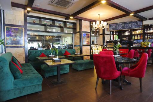 Queenco Hotel & Casino - Housity