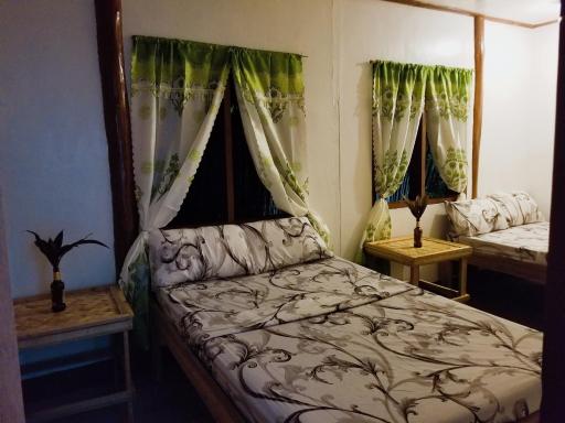 FN-LAR's Budget rooms - Housity
