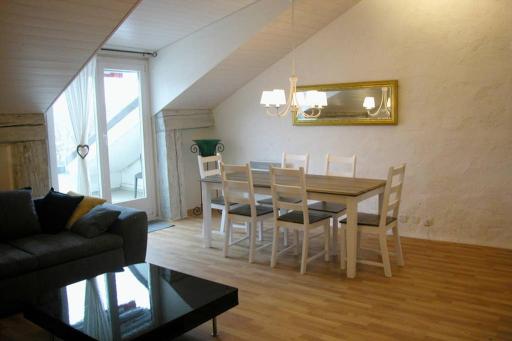 Joline private guest apartment downtown Nidau - Housity
