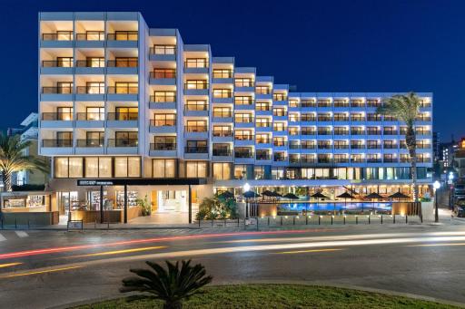 Blue Sky City Beach Hotel - Housity