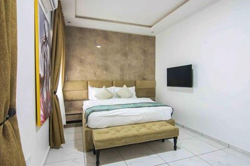 Lifestyle18 Hotel and Shortlet Apartments - Housity