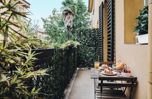 Begatto Balcony Apartment - Self Check-In - Housity