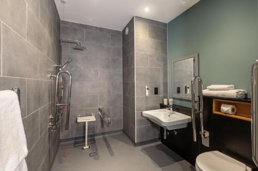 Holiday Inn - the niu, Loom Manchester North, an IHG Hotel - Housity