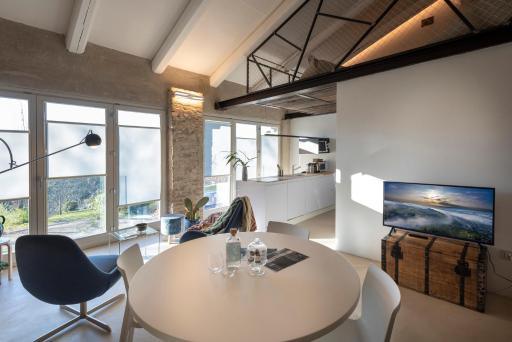 ROSTAGNI 1834 apt in villa with pool in the Barolo region - Housity