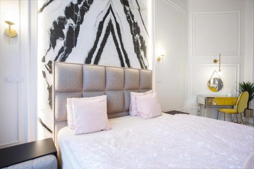 Palace Apartment by Main Station - Premier - Housity