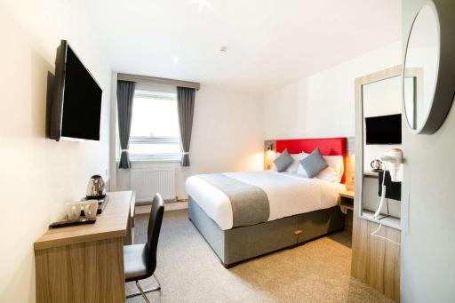 The Connaught Hotel Wolverhampton - Housity