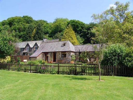 Honey House - Housity