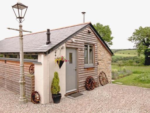 Mugwell Barn - Housity