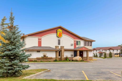 Super 8 by Wyndham Bemidji MN - Housity