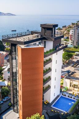 Hotel Del Medio - Housity