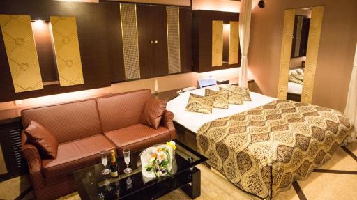 Restay SaKuRa (Adult Only) - Housity