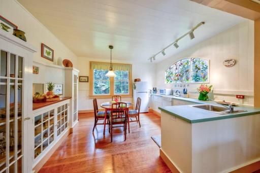 Tutu's Place by Volcano Heritage Cottages - Housity