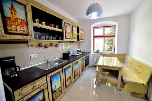 GM 15 Apartments - Housity