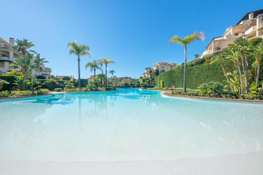 CAPANES DEL GOLF LUXURY APARTMENT - Housity