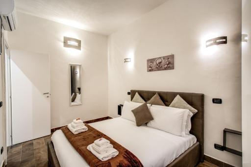 Laura luxury apartment in the center Rome - Housity
