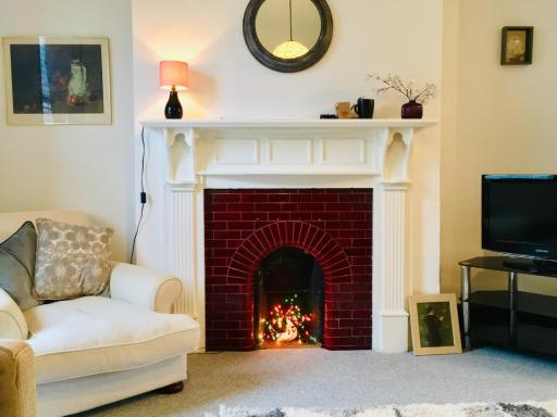 Beautiful Town House in St Leonards on sea - Housity